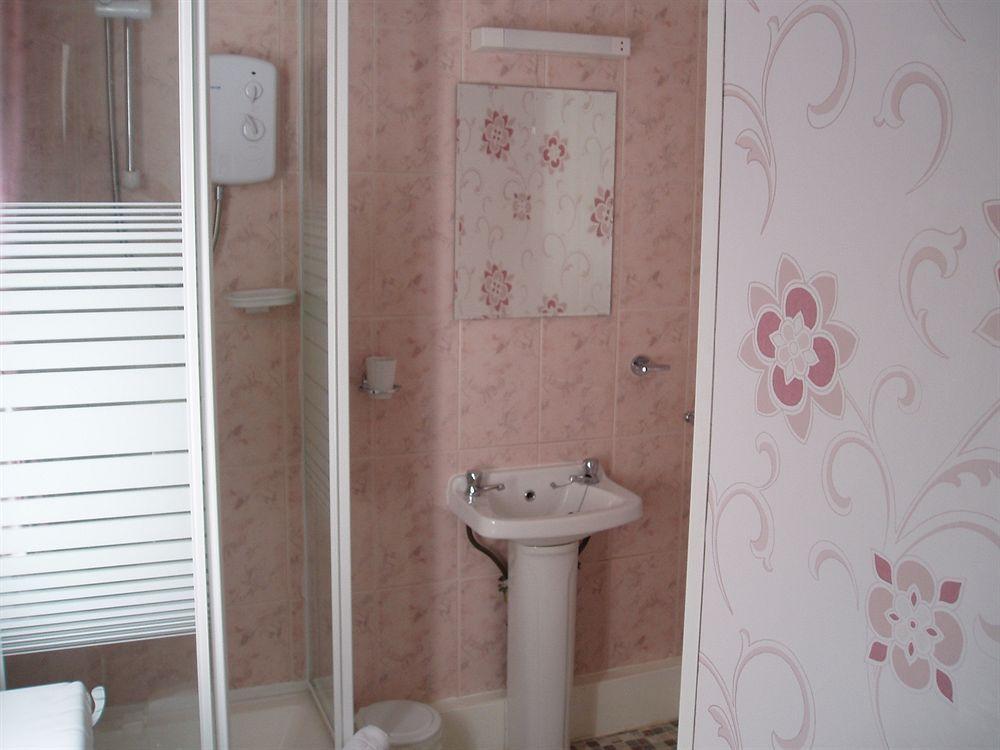 The Pilatus - Guest House Блекпул Екстериор снимка
