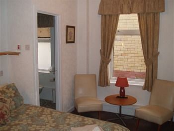 The Pilatus - Guest House Блекпул Екстериор снимка